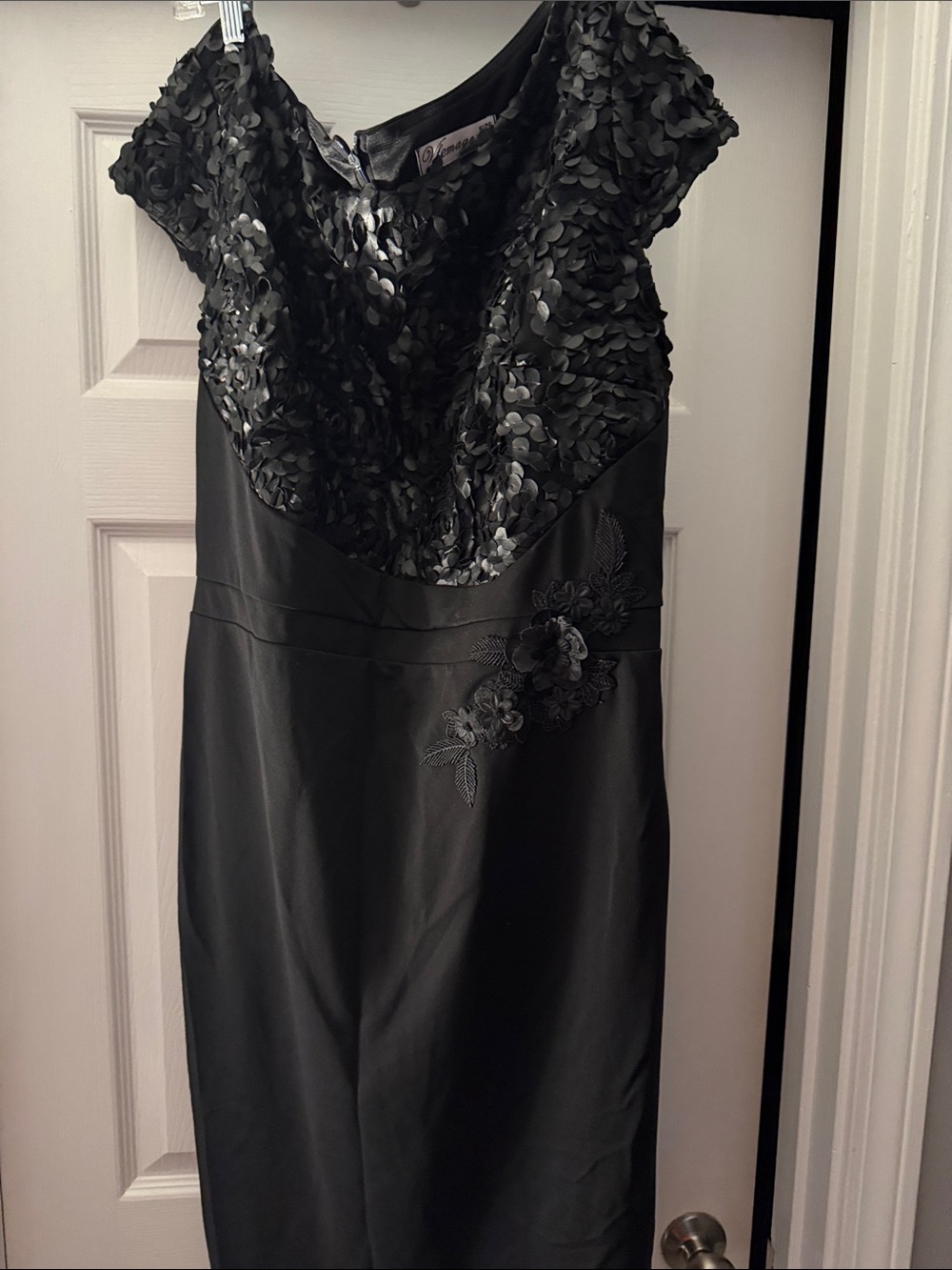 VfEmage Black Sequin & Applique Midi Dress